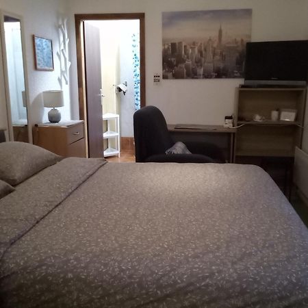 Isabele Appartement Brodarica  Buitenkant foto